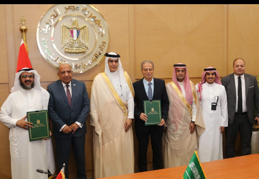 مصر والسعودية توقعان مذكرة لتطوير وتحديث مركز أبحاث الجهد الفائق